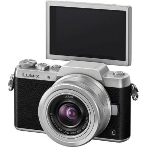 Panasonic Lumix DMC-GF7 Kit 12-32MM Lens